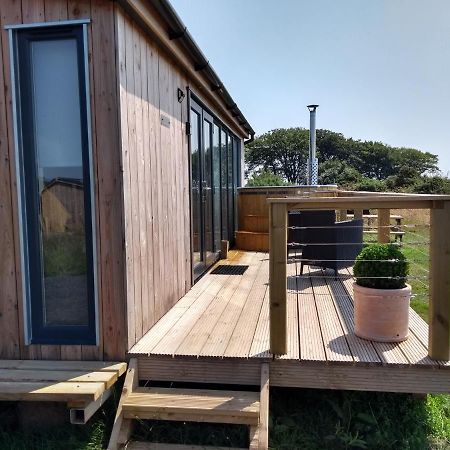 Cleeves Cabins Arran Luxury Lodge With Hot Tub Dalry  エクステリア 写真