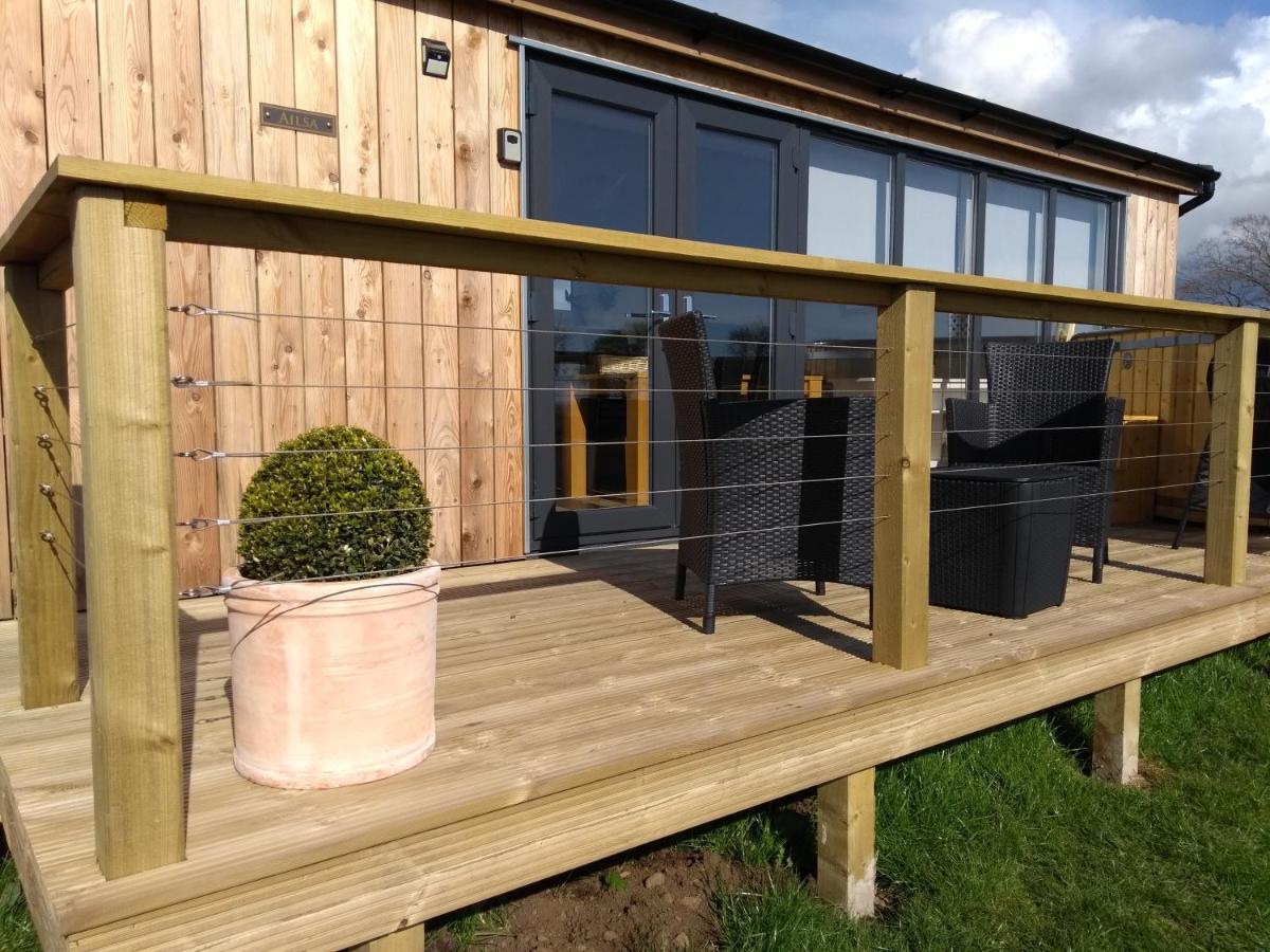 Cleeves Cabins Arran Luxury Lodge With Hot Tub Dalry  エクステリア 写真